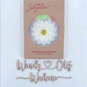 NWT Skylar Smartphone Mirror- White